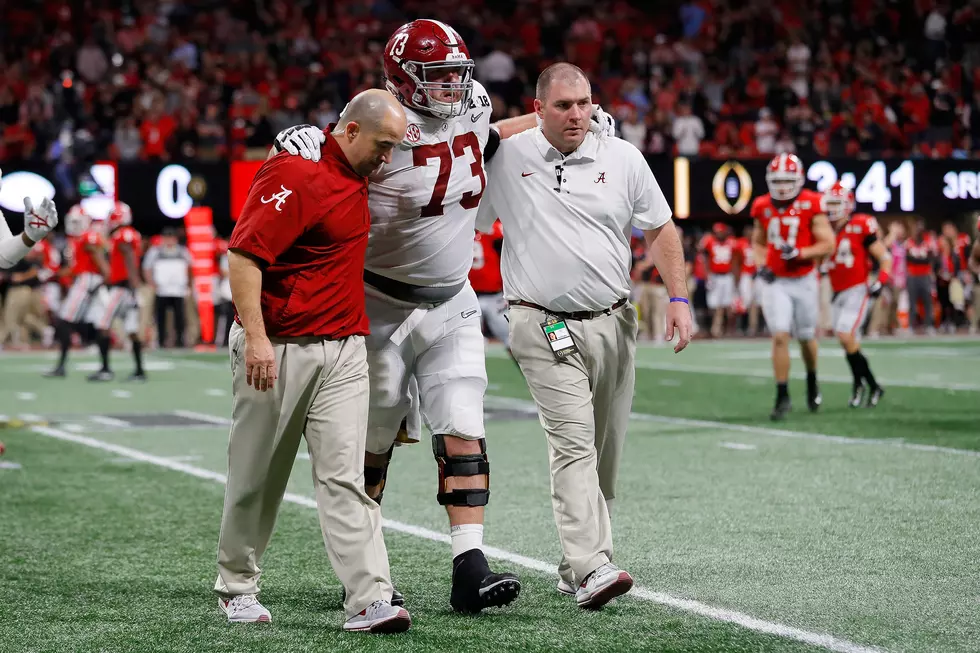 NCAA Injury Debate Pits Player Privacy vs. Gambling Concerns