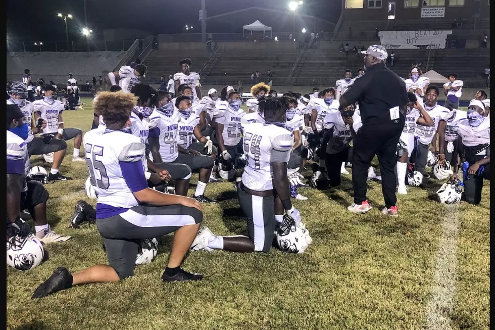 Tuscaloosa School Board Looks to Replace Football Coach Who Says He Hasn’t Resigned
